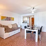 Daire Florazar 2 Pool & Private Balcony