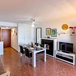 Daire Florazar 2 Pool & Private Balcony