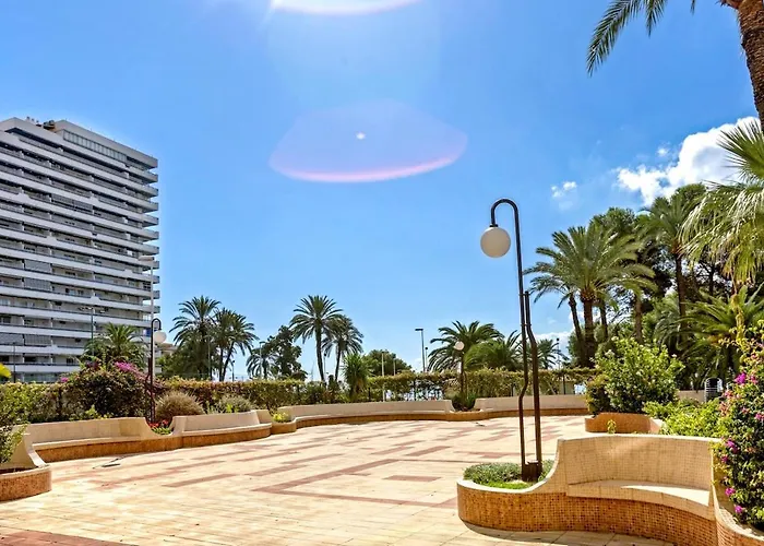 Florazar 2 Pool & Private Balcony Apartment *